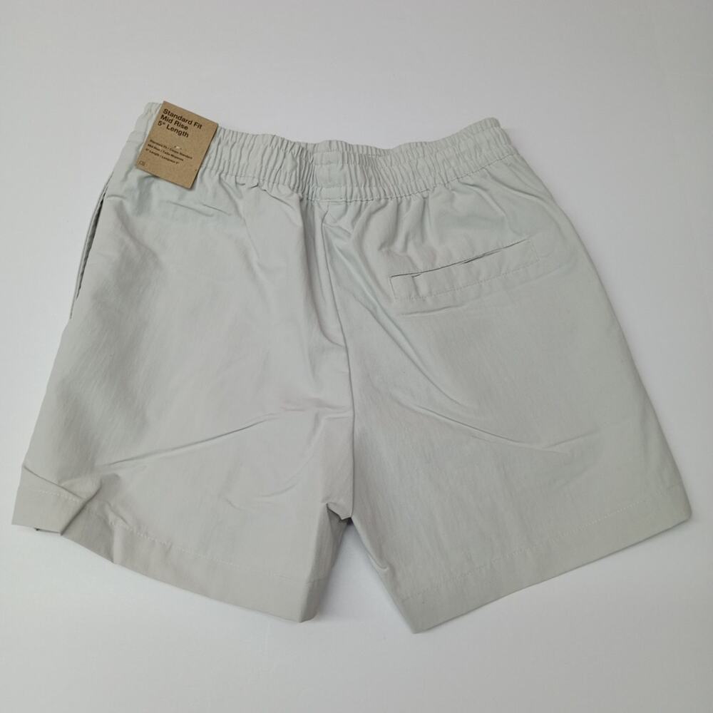 Nike Shorts Women's Size XS Silver Woven Mid Rise 5" Inseam - Picture 6 of 8